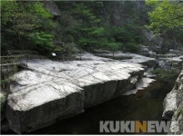 오대산국립공원 소금강 탐방로 1569 율곡 유산(遊山)길로 재단장