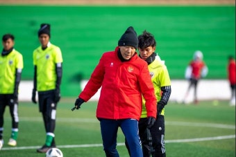 '영덕의 아들' 신태용 인니 축구대표팀 감독, 고향서 '전지훈련'