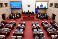 경상남도의회, 제393회 임시회 제2차 본회의 개회