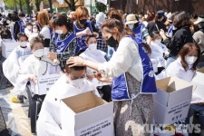 발달장애인 가족이 외치는 '눈물 호소' [쿠키포토] 대표 이미지