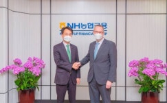 손병환 농협금융 회장, 주한영국대사 접견…글로벌 사업 논의