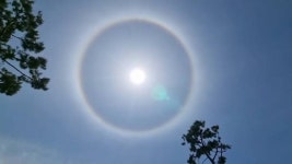 산청 동의보감촌에 나타난 햇무리 [포토뉴스]