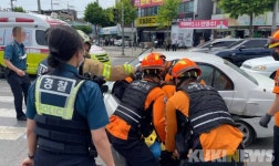 춘천 석사 4거리서 승용차끼리 꽝… 80대 여성 부상