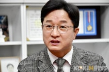 강병원, 민주당 대표 출마 선언…“새로운 리더십”