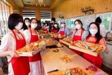 외국인 유학생이 만든 과일타르트...맛 보실래요? [대학소식]