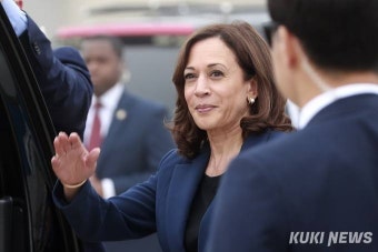 해리스 美부통령 방한... 첫 일정으로 尹대통령 만난다 [쿠키포토]