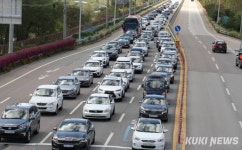 코로나로 움츠렸던 가을축제 기지개… 노마스크 인파 북적