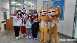 [포토]홍보에 한창인 태백시청소년수련관 청소년운영위원회