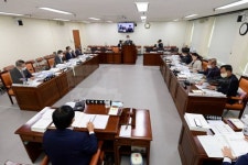 경남도의회 기획행정위, 남해도립대 현지감사서 무사안일 질타 [의정소식]