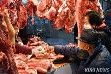 “살거리, 먹거리 한가득” 설 앞둔 고창전통시장 대목장