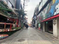 불 꺼진 이태원 상가, 추모의 불빛 밝히는 시민들 [이태원 참사 100일]