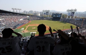 갖은 악재에도 흥행 전선 양호…KBO 개막 시리즈, 19만 관중 몰려