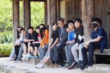 스승의 날 “인구절벽 속, 작은 학교서 큰 꿈 키워요”