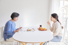 ‘한지붕 세대공감’ 그렇게 가족이 된다 [쿠키청년기자단]