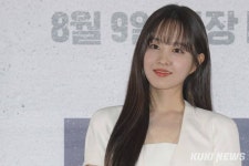 영화 콘크리트 유토피아, 기대해주세요 [쿠키포토]