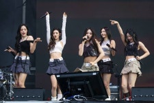 뉴진스 뜨자 美 시카고 ‘들썩’