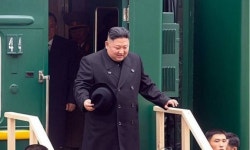 김정은, 러시아 방문 마치고 19일 평양 도착