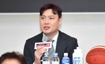 송영진 KT 신임 감독 “우리도 빠른 농구 보여주겠다” [KBL]
