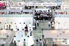 “계약해주세요” “환불은 안 돼요”…웨딩박람회의 두 얼굴 [요즘 신혼부부⑩]