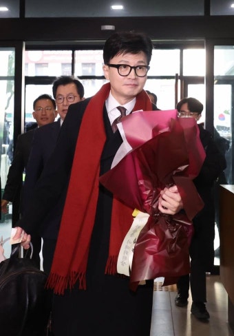 [속보] 한동훈 “불체포특권 포기 약속해야 공천…약속 어기면 출당”
