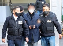 이재명 피습 관련 ‘변명문 우편발송’ 조력자 긴급 체포