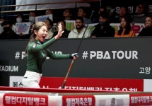 ‘당구 여제’ 김가영 앞세운 하나카드, 준PO 선취점 [PBA]