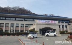 공주시청 민원인들, 주차 공간 찾아 삼만리