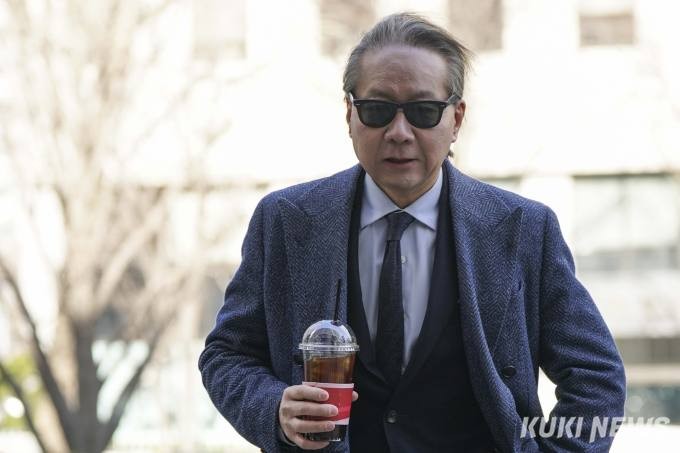 전 의협 간부, 전공의 집단사직 공모 혐의로 경찰 출석