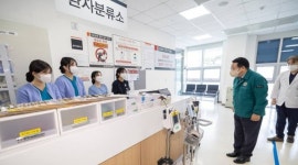 정헌율 익산시장, “환자 곁 지키는 의료진에게 감사”