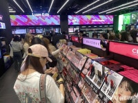 올리브영이 선도하는 K-뷰티…홍대에 생긴 ‘뷰티 거점’