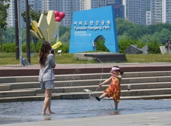 서울 35도·대구 36도 등 불볕더위 지속…폭염 특보 [날씨]