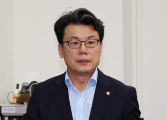 진성준, 한동훈에 공식사과…조국 “내가 무슨 외모 품평했나”