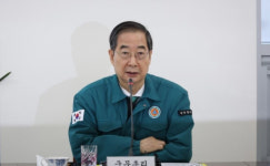 韓총리 “응급의료상황 여건 좋지않아…만전을 기해달라”