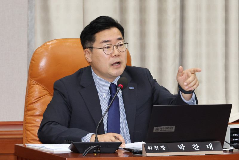 대통령실 증인 22명 불출석 속 충돌, 운영위 고발 경고