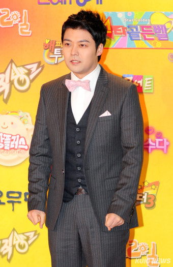 ‘취중 라이브 논란’ 전현무 “공연히 언급된 박나래에 사과…분명히 잘못된 행동”