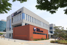 고용노동부 창원지청, 임금체불 사업주 체포