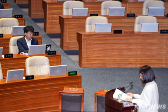 ‘비례 승계’ 손솔, 국회 본회의서 “이준석 징계해달라” 요청