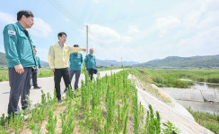 김정기 대구시장 권한대행, 군위 침수위험지·폭염대책 현장 점검