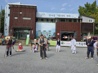 “옛 보부상 삶 되짚는다”…울진 십이령 등금쟁이 축제 ‘성료’  