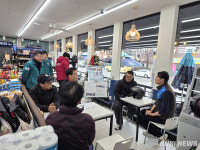 추울 땐 편의점으로 강원, 전국 최초 편의점 한파 쉼터 운영