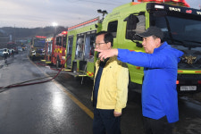 완주군, 용진읍 비닐공장 화재 현장 신속 대응 ‘안전관리 총력’