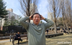 “이젠 무릎이 올라가요”…노원 어르신 건강걷기 현장 가보니