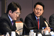 오세훈, 부동산·GTX 공세 정면 반박…“행정을 정치화 말라”