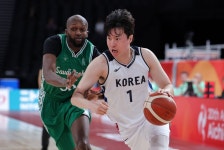이현중 23점 앞세운 한국 농구, 사우디 82-66 완파…첫판 ‘쾌승’ [아시안게임]