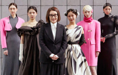 2022 F/W 서울 패션위크 미스지콜렉션  - 다시 일터로 복귀하는 커리어 여성들을 위해