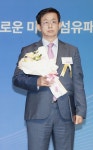 [제37회 섬유의 날] 대통령표창 ｜ (주)동인섬유 김동인 대표 - 현장경험 노하우 최신 시스템 적용 산업경쟁력 향상 기여
