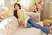 로엠, 새 뮤즈 배우 정소민 발탁... 로맨틱 확장