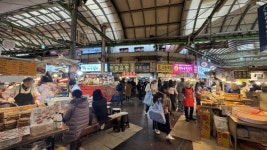 노점은 흔들려도, 광장시장은 지금 패션·뷰티 전성기