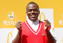 첫 월급 받아 부모님 내복 사드렸냐? 질문받은 조나단은 빵 터지는 답을 내놨다(ft. 무심시크)