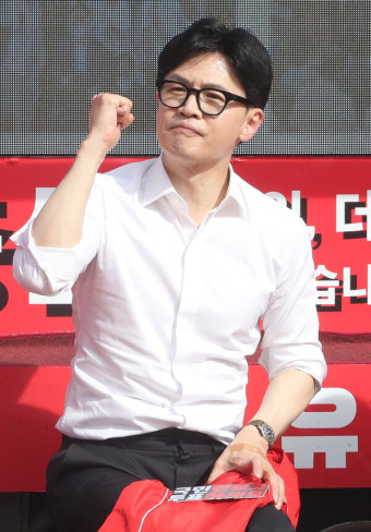 '세 자녀 모두 美 국적' 지적에 조국혁신당 비례대표 김준형 후보가 꼼수 부인하며 